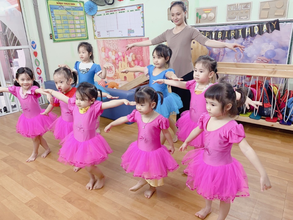 Trường Mầm Non Ngôi Nhà Cổ Tích (Fairy House) - Hoàng Cầu - Ô Chợ Dừa